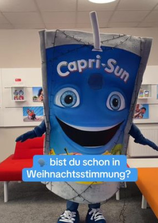 ✨ Die Lichter sind angebracht - Weihnachten kann kommen 🧡☀️ #caprisun #caprisonne #weihnachten #lichterkette #weihnachtsstimmung 