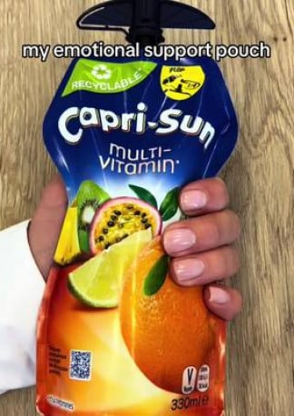 who can relate? 🍊🥰🧃 #caprisun #juice #iconic #pouch #330ml #bigpouch 